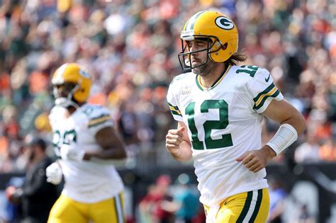 What Is Aaron Rodgers Record Against The Arizona Cardinals In Nfl