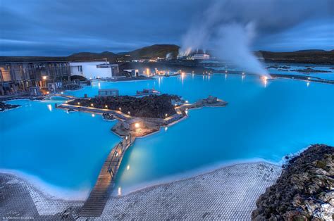 Icelandic swimming pools | Northern Lights Iceland | Aurora Borealis