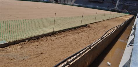 Fotos Grêmio inicia plantio do gramado da Arena 19 10 2012 UOL Esporte