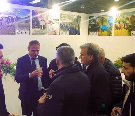 Il Ministro Lollobrigida In Visita Allo Stand Aral A Fieragricola