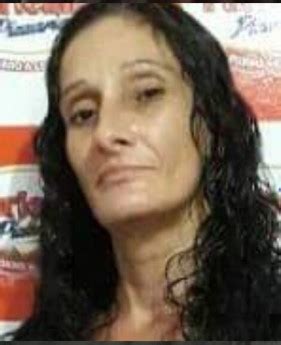 IMAGENS FORTES Mulher é assassinada pelo marido após discussão por