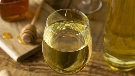 Mead: The Best Thing You’ve Never Tasted | Robert Mondavi Institute for Wine and Food Science