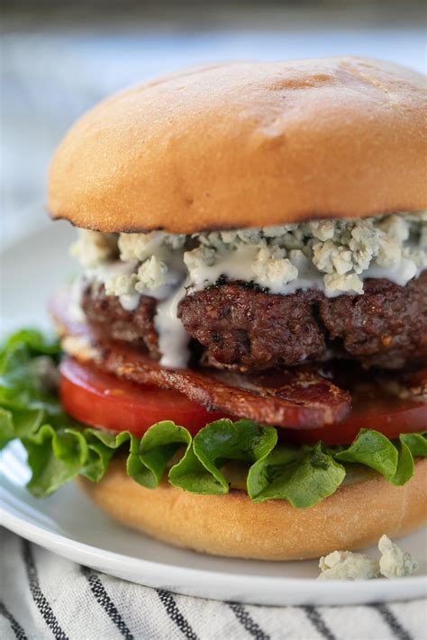 Blue Cheese Burger This Is The Cheesiest Burger Youll Ever 52 Off