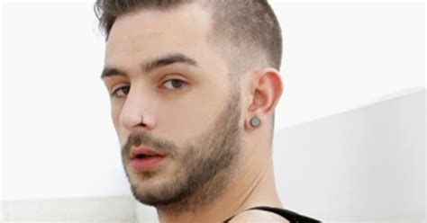 El Lavadero de las Muñecas ABRAHAM MONTENEGRO LA REVELACIÓN PORNO GAY