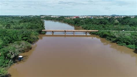 Nível do rio Machado recua 15 centímetros mas fortes chuvas preocupam