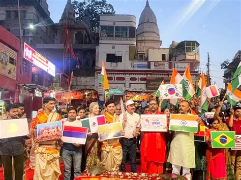 Thousands Took Oath For Cleanliness In Maa Gangas Aarti At Dashashwamedh Ghat G 20 सम्मेलन के