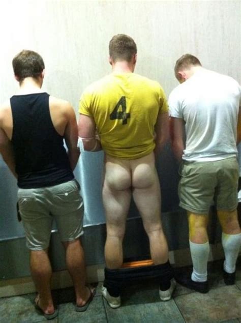 Showing It Off At The Mens Room Urinals Page 120 Lpsg