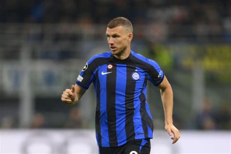 Il Fenerbahce annuncia l acquisto di Dzeko e adesso l Inter dovrà