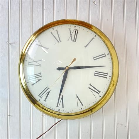 Vintage United Electric Clock Etsy