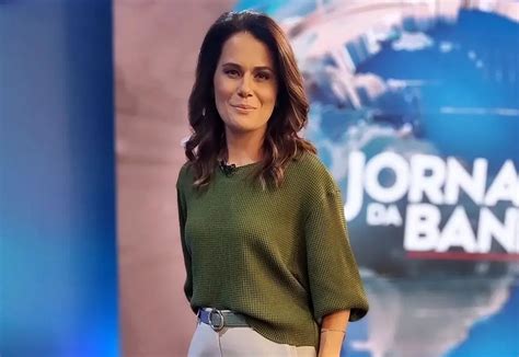 Adriana Araújo deixou Record por não compactuar negacionismo