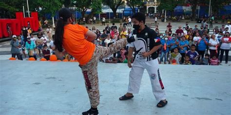 Self Defense Class For Women By Zonta Club Of Bacolod