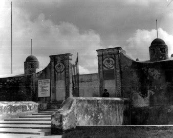 Lugares INAH Museo Local de la No Intervención Fuerte de Loreto