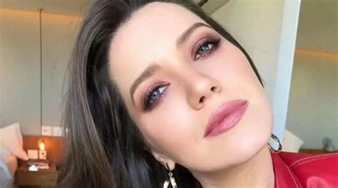 Nathalia Dill mostra sua bebê de 1 ano em bailinho de Carnaval e encanta