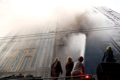 Pánico en Dacca por incendio de rascacielos reportan 5 muertos Excélsior