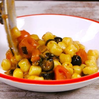 Gnocchi Con Sugo Di Melanzane Ricetta Cookaround