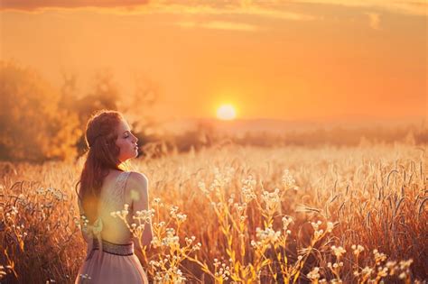 Wallpaper Sunlight Women Sunset Brunette Field Evening Morning