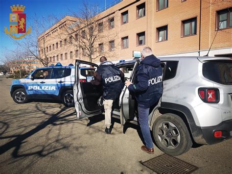 Droga Modena Colpo Allo Spaccio Arresti