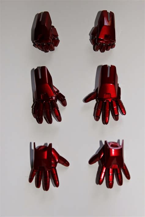 Masterless Hot Toy Iron Man Silver Centurion Mark Xxxiii