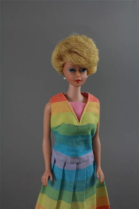 Lot 3 BUBBLE CUT BARBIES INCLUDING TITIAN IN ORIGINAL SWIMSUIT BLONDE WEARING DRESS FROM FUN