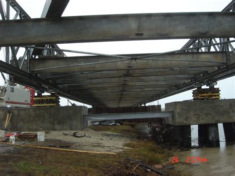 Temporary Bridge On Nc 12 At Pea Island Weekend Work Flickr