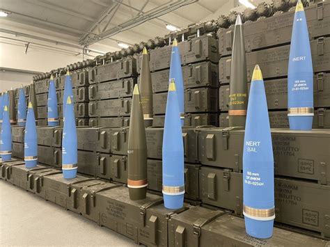 Польща хотіла 800 тисяч 155-мм снарядів до 2029 року, але тепер мова за ...