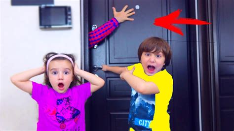 Остались ДОМА ОДНИ! Кто к НАМ ПРИЕХАЛ??? Для Детей kids children - YouTube