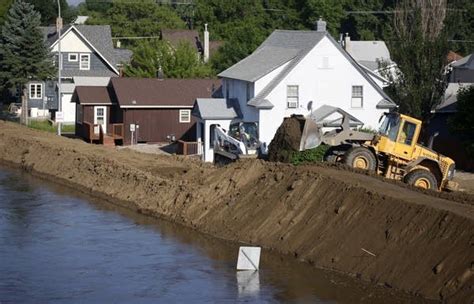 N.D. flooding forces some Minn. companies to relocate | MPR News