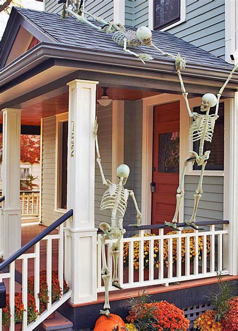 Cute Halloween Front Porch Decorations To Greet Your Guests