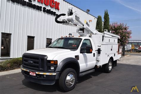 Altec At G Articulating Boom Bucket Truck For Sale Aerial Platforms