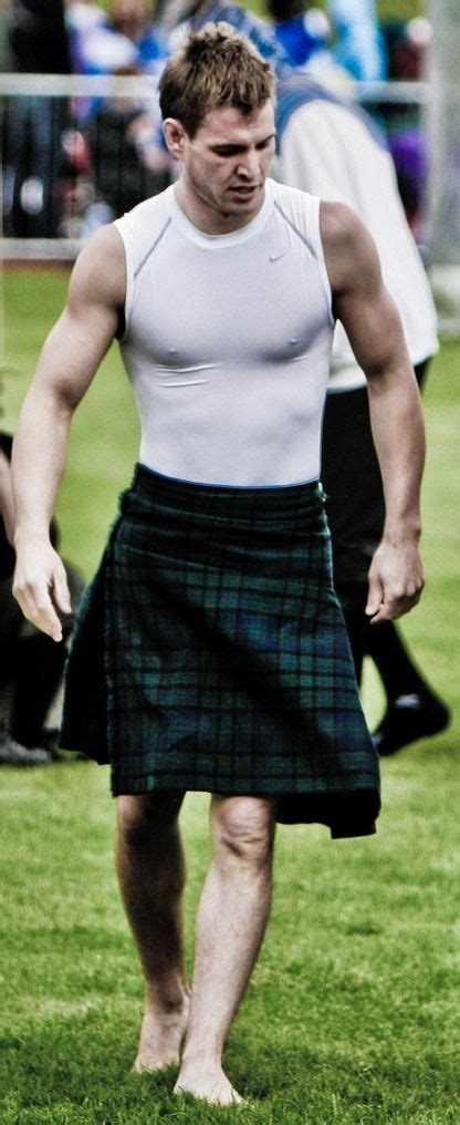 Pin By Dawn On You Kilt Me Men In Kilts Scotland Men Sexy Men