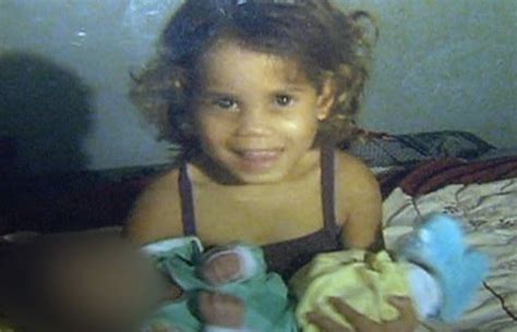 Blogue M Rcio Melo Menina De Anos Encontrada Morta Dentro Da