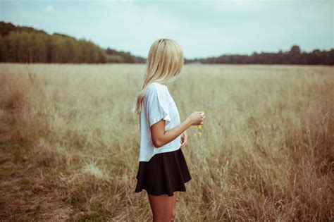 Women Blonde Women Outdoors Plains Wallpaper Coolwallpapers Me