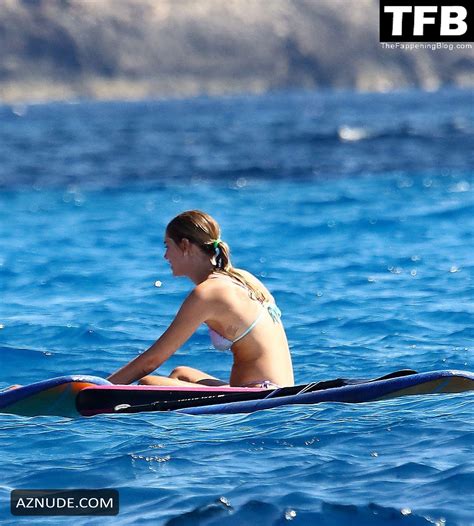 Chiara Ferragni Sexy Seen Flaunting Her Hot Bikini Body At The Beach In Formentera AZNude