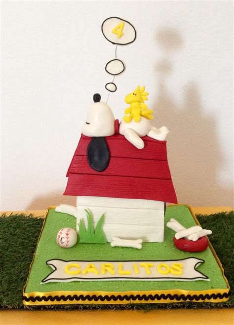 11 Snoopy Dog House Birthday Cakes Photo - Charlie Brown and Snoopy ...