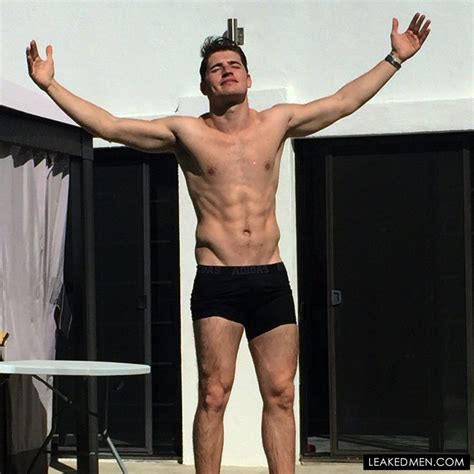 Gregg Sulkin Naked Uncensored Cock Pics Leaked Men
