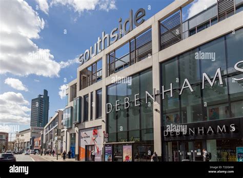 Southside Shopping Centre Wandsworth Hi Res Stock Photography And