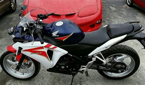 2013 Honda CBR 250R Showroom Condition WITH MODS! $3000 BIN! Fuel ...