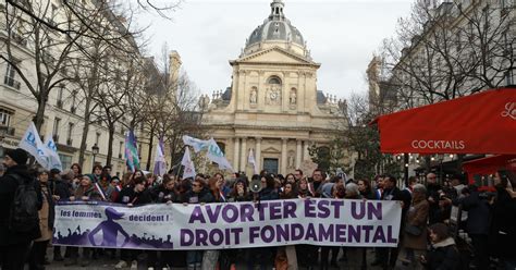 La Francia Inserisce Il Diritto All Aborto Nella Costituzione Il