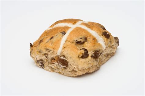 Edl Falls For Fake Hot Cross Buns Without Crosses In Southend Bakery Article Metro News