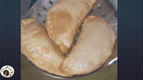 How To Make Stuffed Poori In Tamil Stuffed Masala Poori Sweet Poori Tiffin Box Recipe