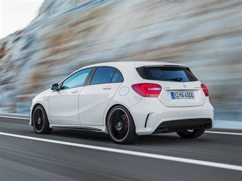 Mercedes Benz A Amg Officiellement Compacte Et Costaude Galerie