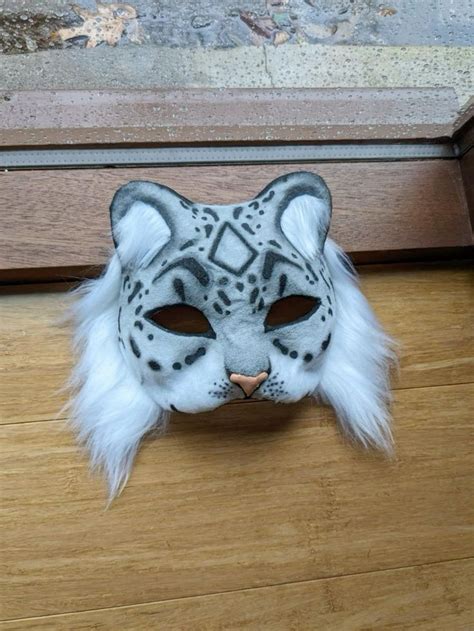 Snow Leopard Therian Mask in 2024 | Felt animal masks, Cat mask diy ...