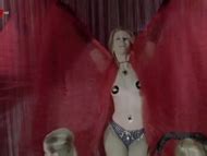 Naked Sylvie Bertin In Der Kalte Himmel