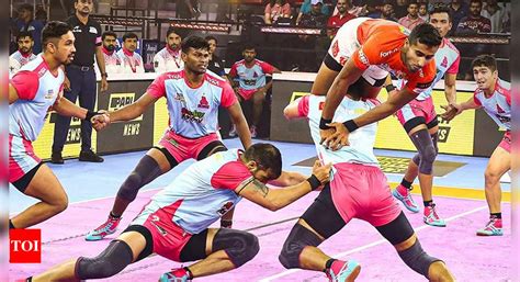 Jaipur Pink Panthers Record Hat Trick Of Victories Dabang Delhi Beat