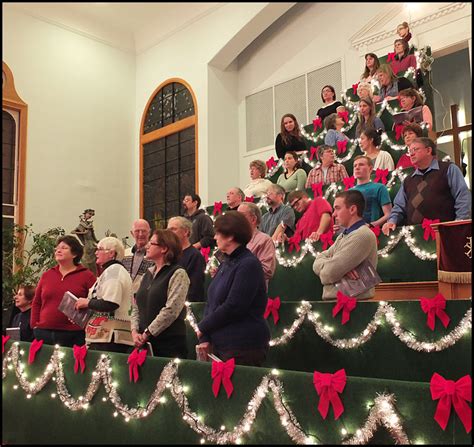 Living Christmas Tree Sings At Thomaston Baptist Church Penbay Pilot