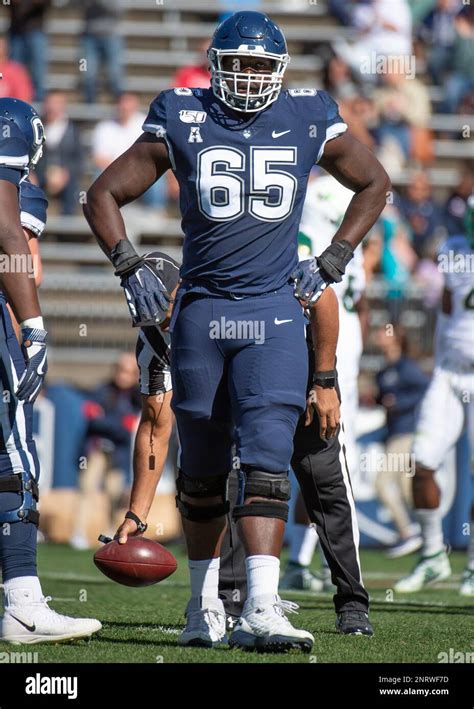 East Hartford Ct October Uconn Huskies Offensive Lineman Matt