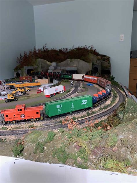 5x9 HO scale layout - Model railroad layouts plansModel railroad ...