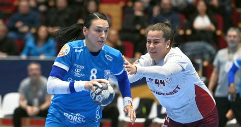 Azi începe campionatul de handbal feminin Liga Florilor