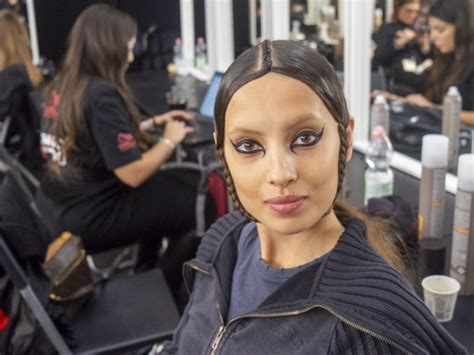 Nel Backstage Beauty Di Antonio Marras Un Omaggio A Eleonora D Arborea