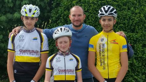 Sports Express Seyssinet Pariset Seyssins Trois Jeunes Cyclistes De